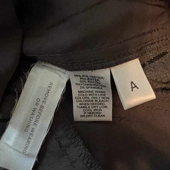 Gray Polka Dot Cropped Pants - Picture 5 of 7